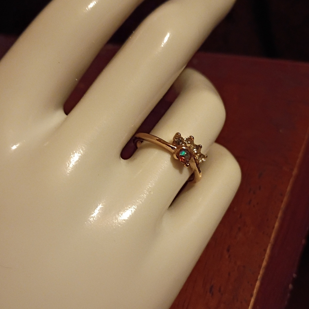 Crown Cluster Ring NIP